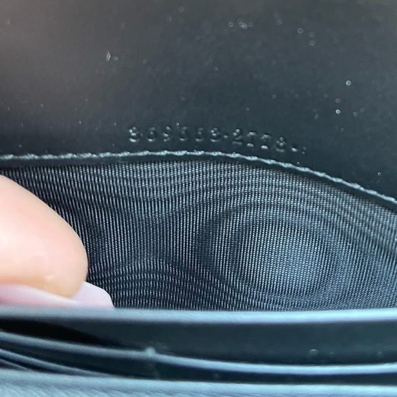 *SOLD* Gucci monogram black leather gg wallet - Picture 5 of 8